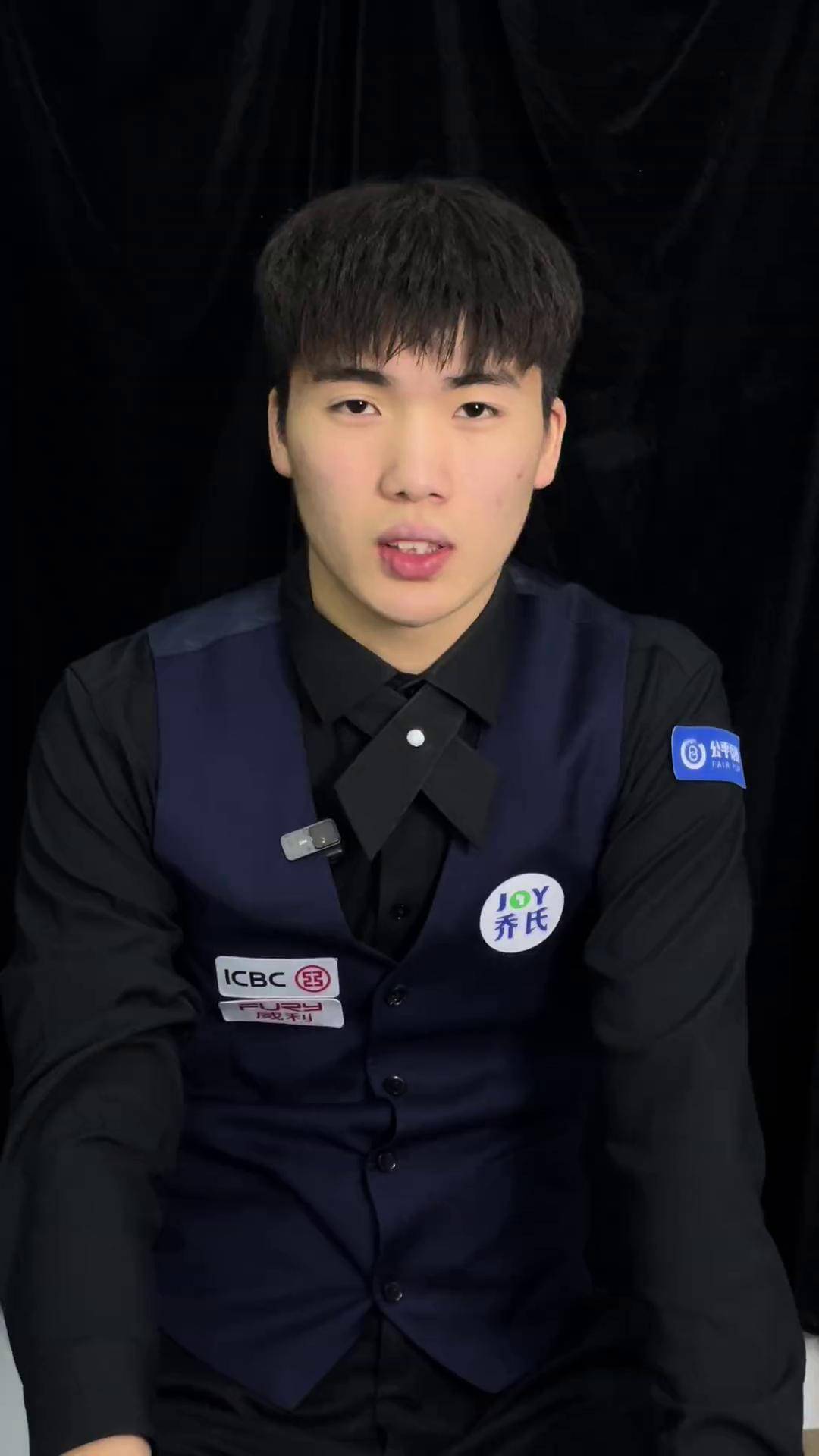 动显得缓慢 动显得缓慢