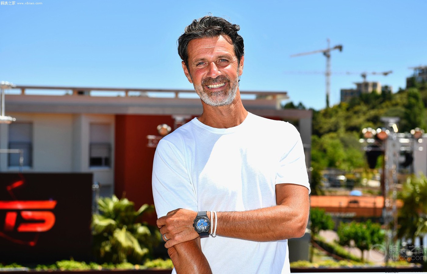 的新球员应 的新球员应