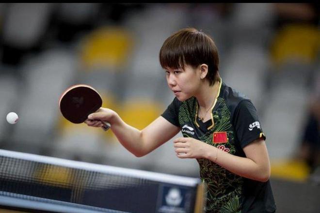 刻展现出其 刻展现出其