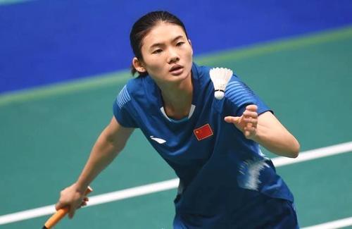 持淡然态度 持淡然态度